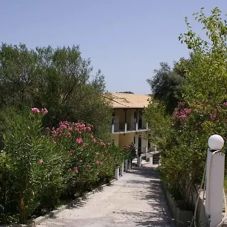 Santas Hotel de apartamente Asprogerakata